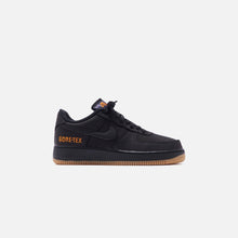 Load image into Gallery viewer, Nike Air Force 1 GTX - Black / Light Carbon