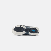 Load image into Gallery viewer, ASICS X CHEMIST CREATIONS GEL-KAYANO 5 OG - CARBON