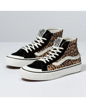 Load image into Gallery viewer, Vans Sk8 High 138 Decon SF - Mini Leopard