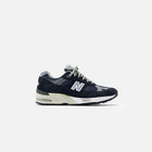New Balance 991 - Navy / White