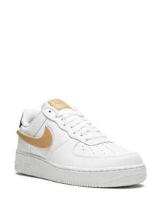 NIKE NIKE AIR FORCE 1 '07 LV8 3 'REMOVABLE SWOOSH' SNEAKERS - WHITE