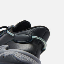 Load image into Gallery viewer, adidas Ozweego - Core Black / Grey Four F17 / Onix