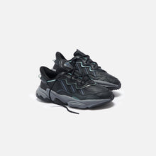 Load image into Gallery viewer, adidas Ozweego - Core Black / Grey Four F17 / Onix