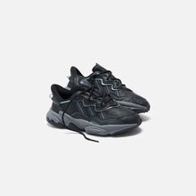 Load image into Gallery viewer, adidas Ozweego - Core Black / Grey Four F17 / Onix
